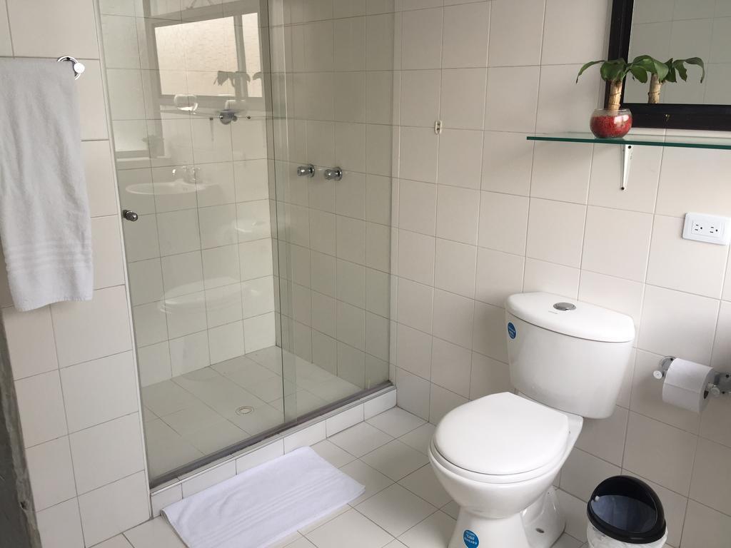 Hotel Aj Ferial Bogotá Extérieur photo