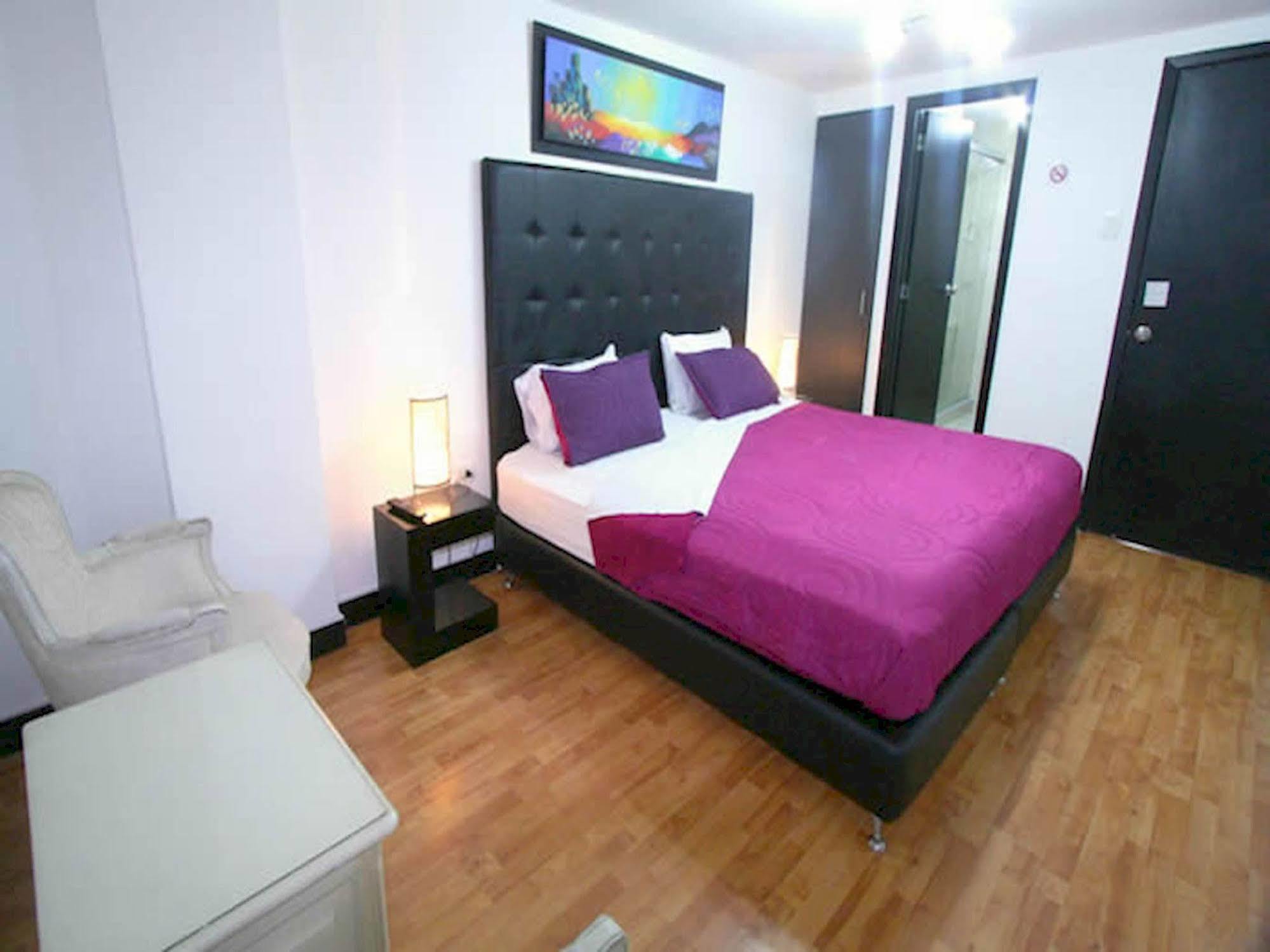 Hotel Aj Ferial Bogotá Extérieur photo
