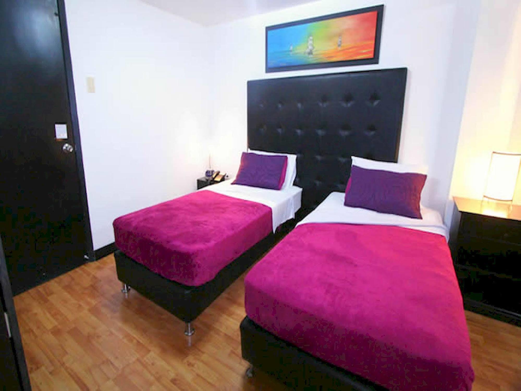 Hotel Aj Ferial Bogotá Extérieur photo